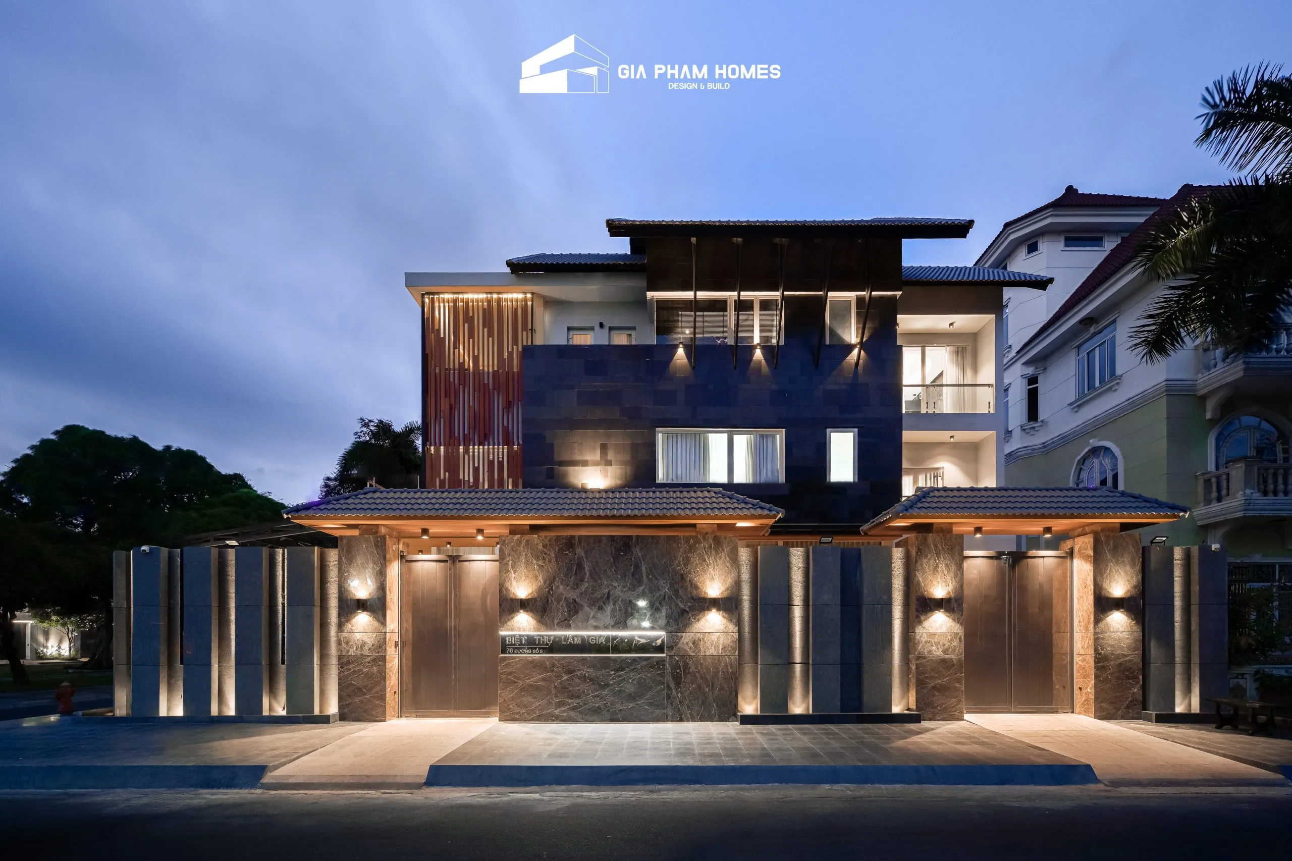 Lâm Gia Villa: Kiến Trúc - Sân Vườn - 1 | THI CÔNG XÂY DỰNG - SẢN XUẤT, LẮP ĐẶT NỘI THẤT: NHÀ Ở, VĂN PHÒNG, KHÁCH SẠN... - GIA PHAM HOMES Design & Construction