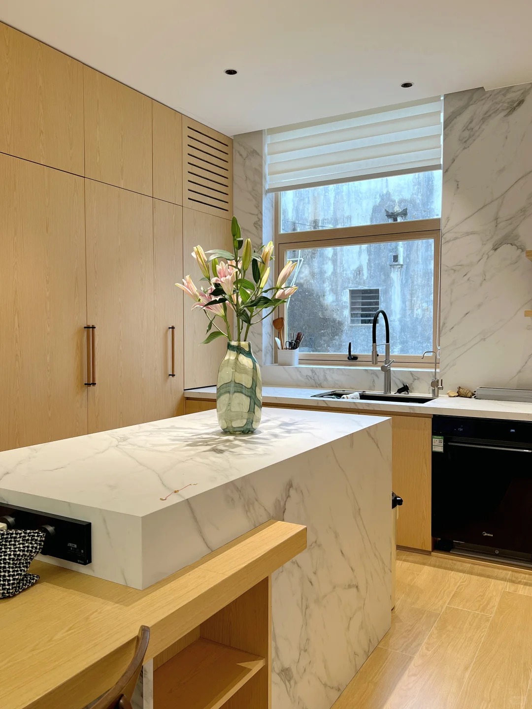 Nhà Phố 2 Tầng 240m² Phong Cách Tối Giản Hiện Đại – Gia Phạm Homes - 6 | THI CÔNG XÂY DỰNG - SẢN XUẤT, LẮP ĐẶT NỘI THẤT: NHÀ Ở, VĂN PHÒNG, KHÁCH SẠN... - GIA PHAM HOMES Design & Construction