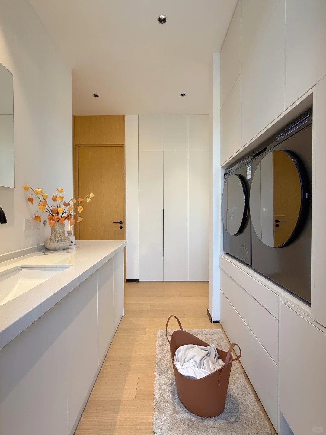 Nhà Phố 2 Tầng 240m² Phong Cách Tối Giản Hiện Đại – Gia Phạm Homes - 16 | THI CÔNG XÂY DỰNG - SẢN XUẤT, LẮP ĐẶT NỘI THẤT: NHÀ Ở, VĂN PHÒNG, KHÁCH SẠN... - GIA PHAM HOMES Design & Construction