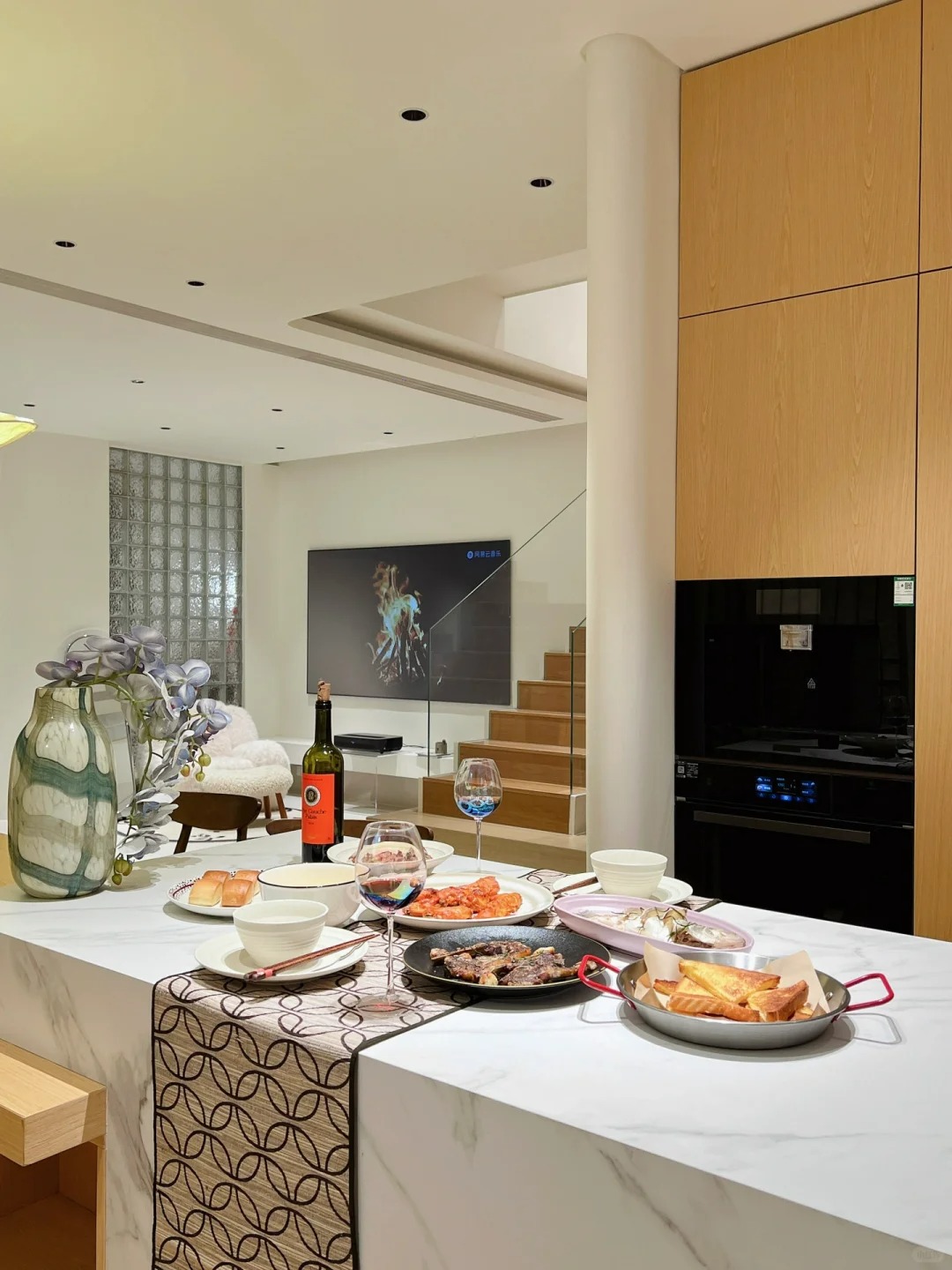 Nhà Phố 2 Tầng 240m² Phong Cách Tối Giản Hiện Đại – Gia Phạm Homes - 8 | THI CÔNG XÂY DỰNG - SẢN XUẤT, LẮP ĐẶT NỘI THẤT: NHÀ Ở, VĂN PHÒNG, KHÁCH SẠN... - GIA PHAM HOMES Design & Construction