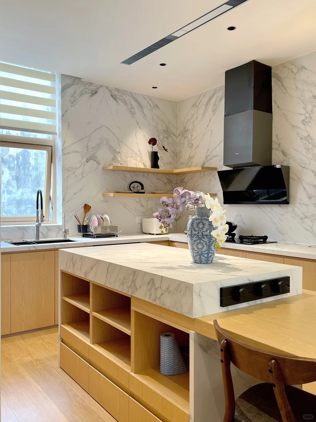 Nhà Phố 2 Tầng 240m² Phong Cách Tối Giản Hiện Đại – Gia Phạm Homes - 4 | THI CÔNG XÂY DỰNG - SẢN XUẤT, LẮP ĐẶT NỘI THẤT: NHÀ Ở, VĂN PHÒNG, KHÁCH SẠN... - GIA PHAM HOMES Design & Construction