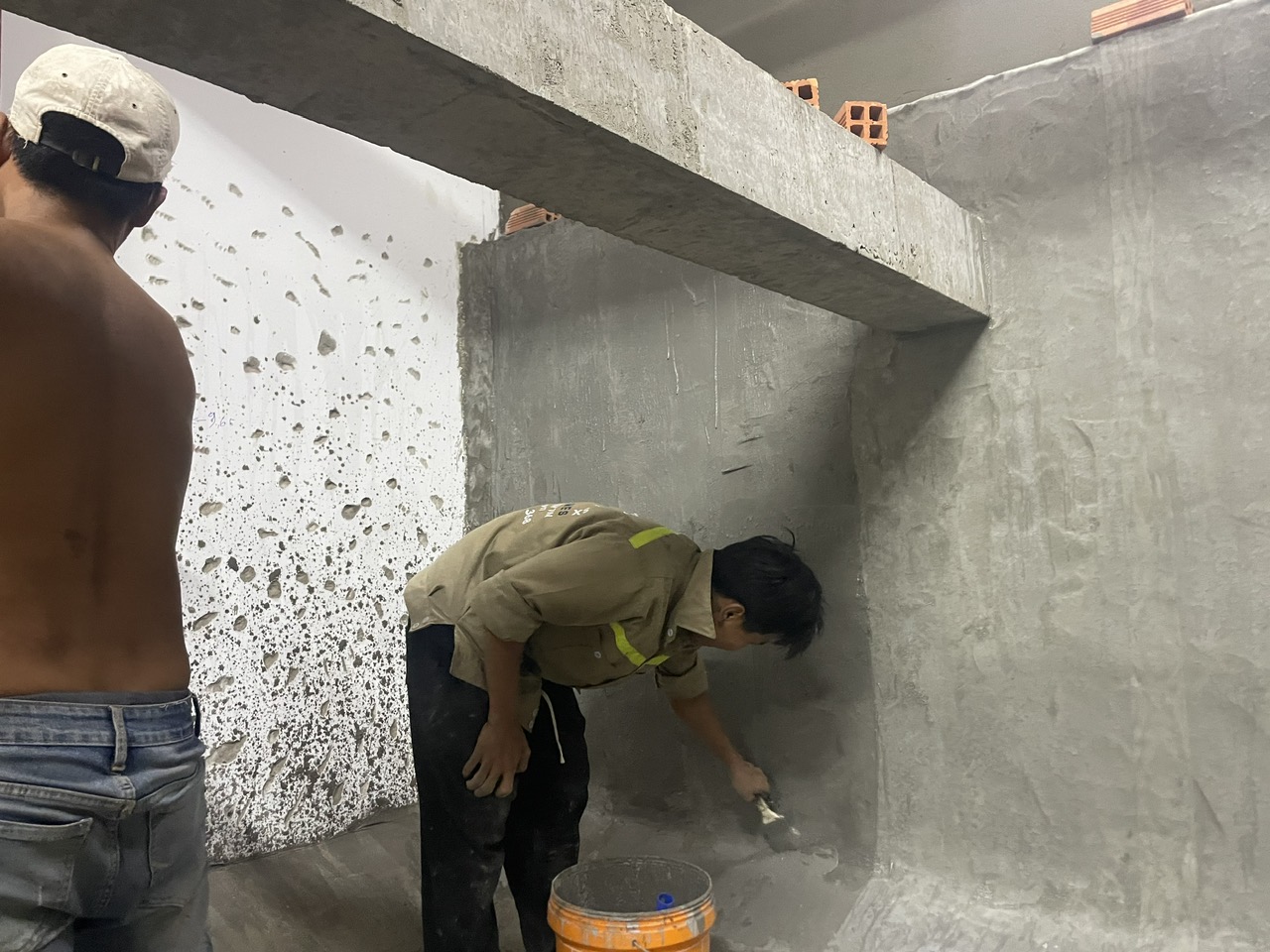 Dịch vụ chống thấm TP.HCM uy tín | Bảo hành dài hạn 5-10+ năm - 5 | THI CÔNG XÂY DỰNG - SẢN XUẤT, LẮP ĐẶT NỘI THẤT: NHÀ Ở, VĂN PHÒNG, KHÁCH SẠN... - GIA PHAM HOMES Design & Construction